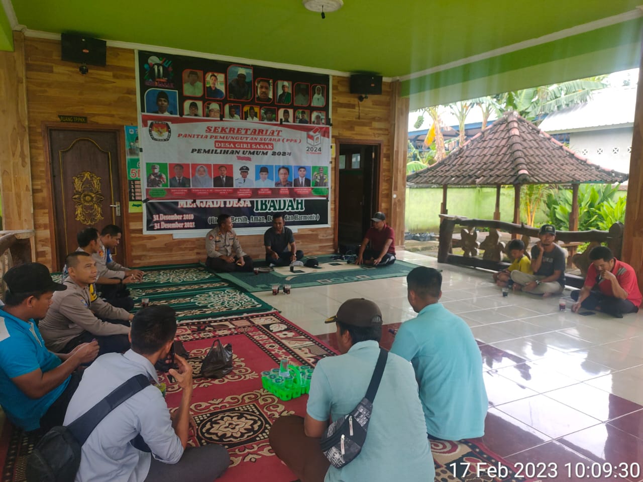 Kegiatan Jumat Curhat Kapolsek Kuripan di Desa Giri Sasak, Warga Harapkan Balap Liar ti