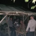 Kegiatan Patroli Polsek Lembar, Sambangi Kandang Kumpul Antisipasi Pencurian Ternak